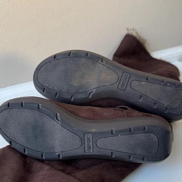 Elegant Brown Faux Suede Knee High Boots with Buckle Accent & faux fur inside. - Picture 11 of 13